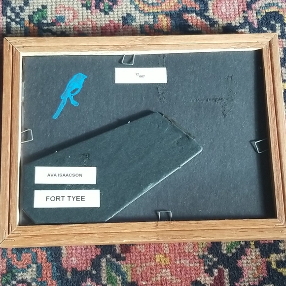 Minimalist Line Drawing - Picture 3 of 3